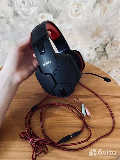 Игровые наушники