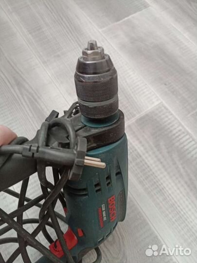 Дрель Bosch GSB 1600 RE