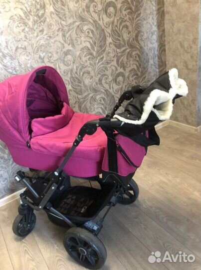 Продам детскую коляску Teutonia