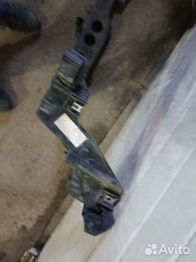 Панель передняя (телевизор) Kia sportage 4