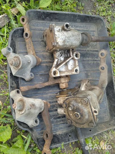 Рулевой редуктор на Ниву. Разбор