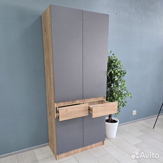 Шкаф двухстворчатый