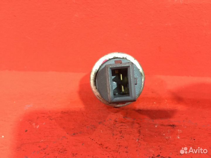 Датчик давления масла гидроусилителя Ford Fiesta 5
