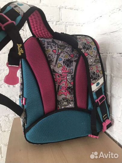 Портфель школьный