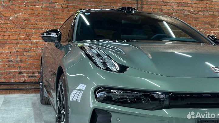 Zeekr 001 788 л.с. AT, 2024, 24 км