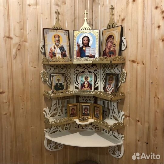 Угловая полка для икон 98 см x 51 см