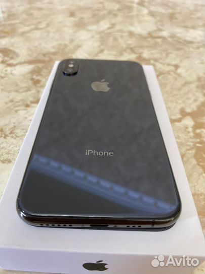 Телефон iPhone xs