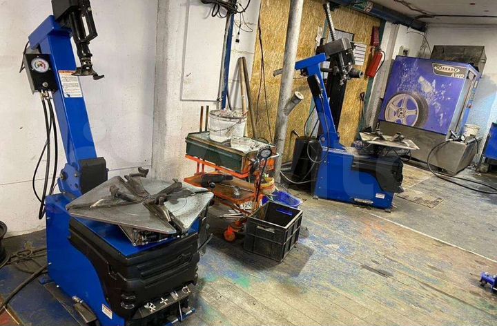 Гараж, > 30 м²