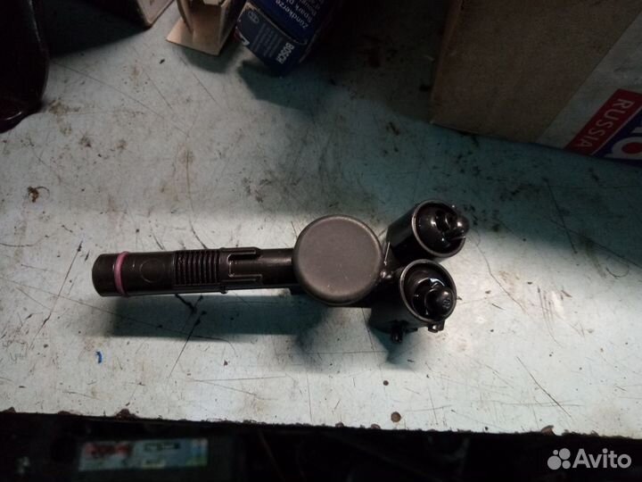 VW golf форсунка омывателя фар правая