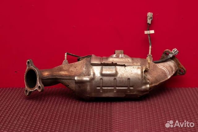 Катализатор передний правый Toyota Land Cruiser