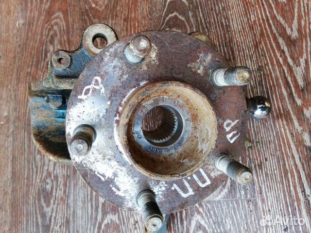 Кулак поворотный передний правый Ford Focus II