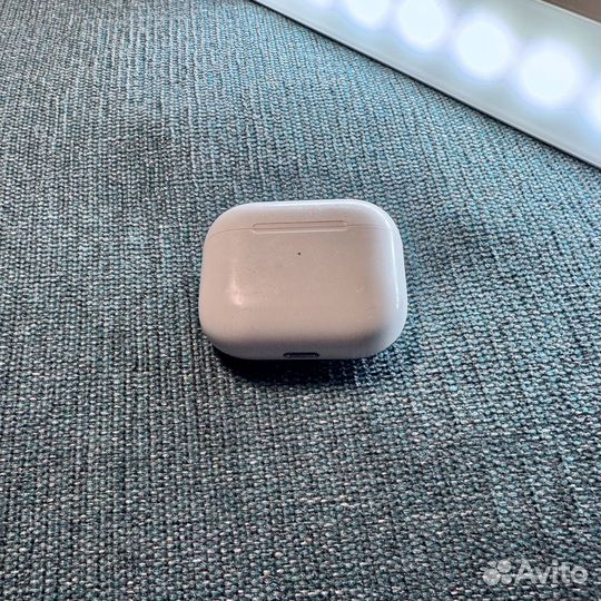 Беспроводные наушники apple airpods 3