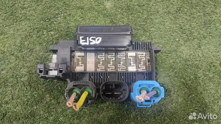 Предохранитель на акб Peugeot Expert 2010