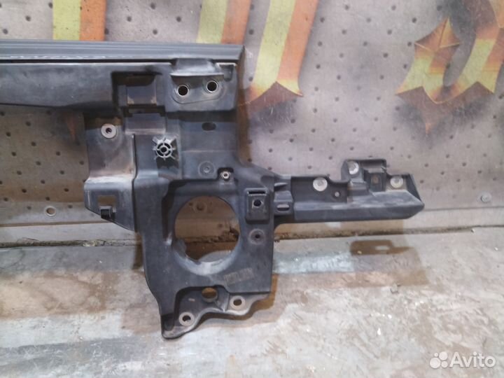 Панель передняя Volkswagen Touareg 2