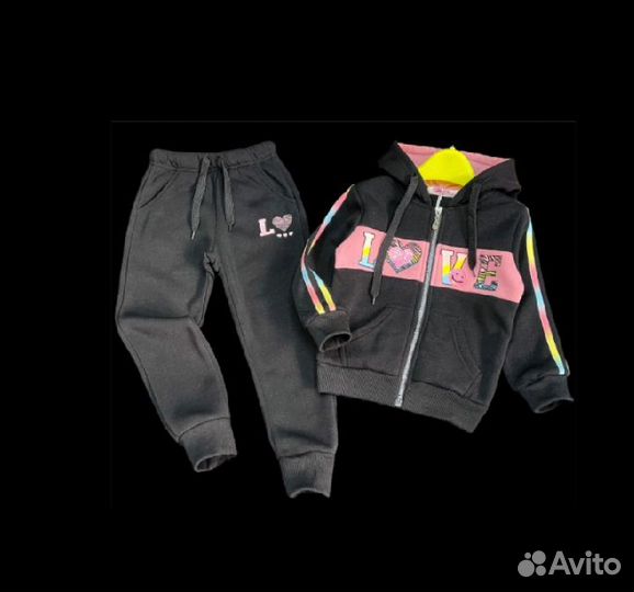 Спортивный костюм