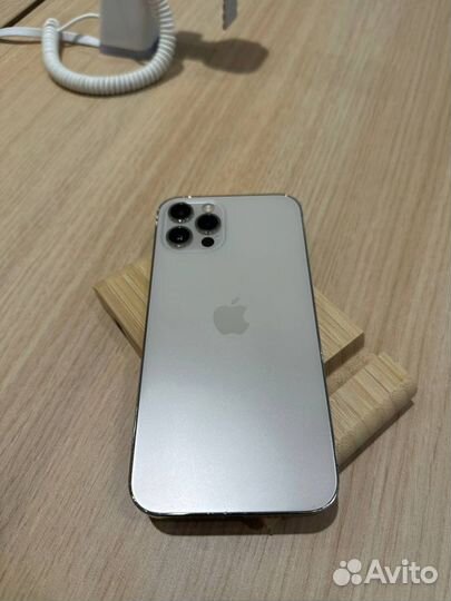 iPhone 12 Pro, 256 ГБ