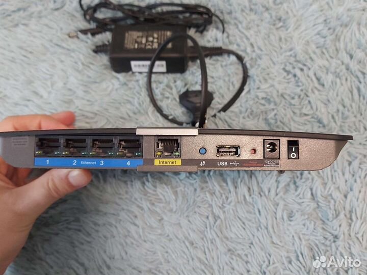 Cisco Wi-Fi роутер Linksys E4200