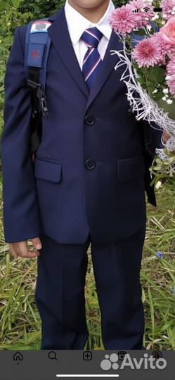 Школьный костюм