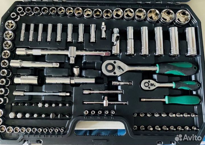Набор ключей инструментов 137 предметов