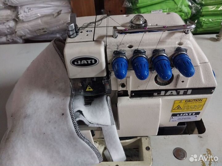 Оверлок четырехниточный