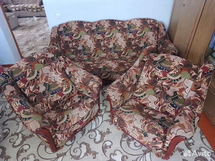 Диван и 2 кресла бу