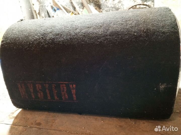 Автомобильный сабвуфер