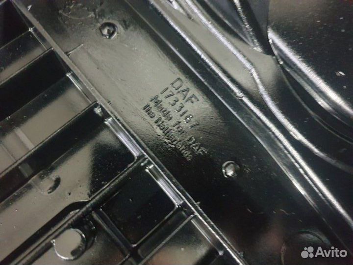 Клапанная крышка Daf Xf 105