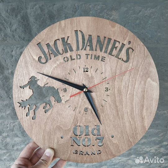 Часы настенные