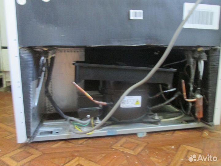 Продаю холодильник Suzuki