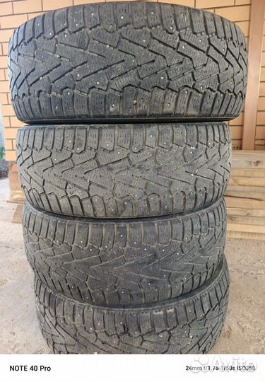 Pirelli Ice Zero 225/60 R17