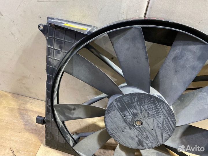 Вентилятор охлаждения радиатора Mercedes-Benz