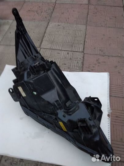 Hyundai Solaris фара оригинал