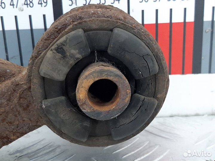 Рычаг передний левый Dodge Nitro 2007