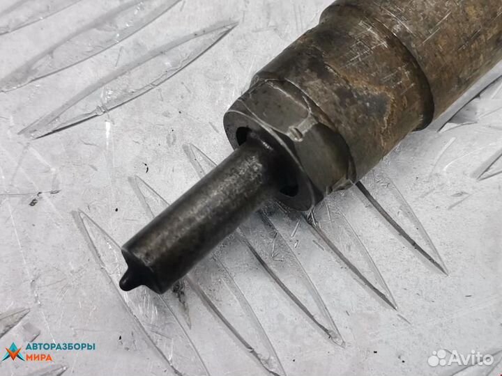 Форсунка Renault Scenic 2 рест. 2010 8200389369