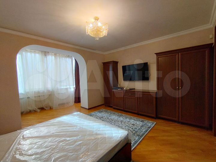 2-к. квартира, 75 м², 2/5 эт.
