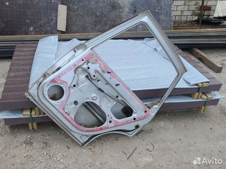 Дверь задняя правая Opel Vectra B 1995-2001 г