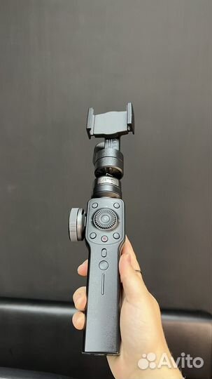 Стабилизатор для съемки Zhiyun Smooth 4