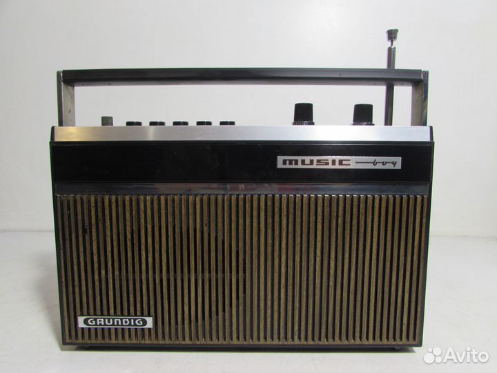 Grundig Music Boy Радиоприемник Germany