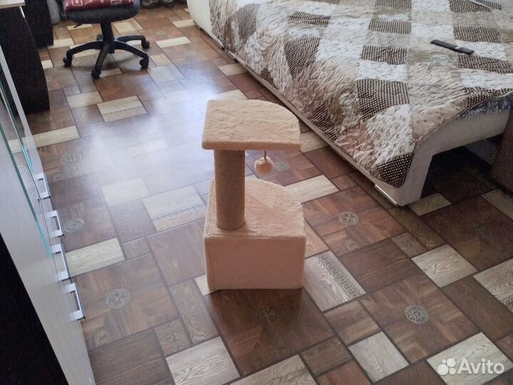 Когтеточка домик для кошки бу