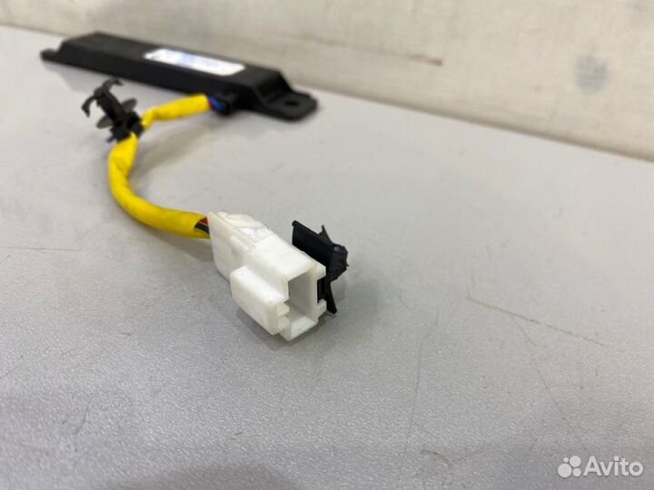 Антенна Hyundai Santa Fe TM D4HB 2020