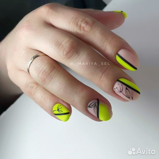 Маникюр, педикюр, брови, наращивание ногтей