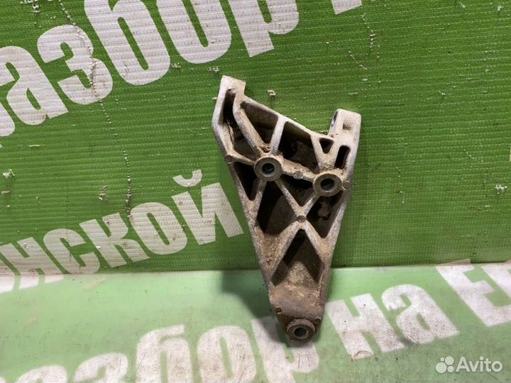 Кронштейн генератора Chevrolet Lanos T100 A15SMS