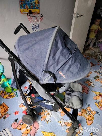 Прогулочная коляска трость