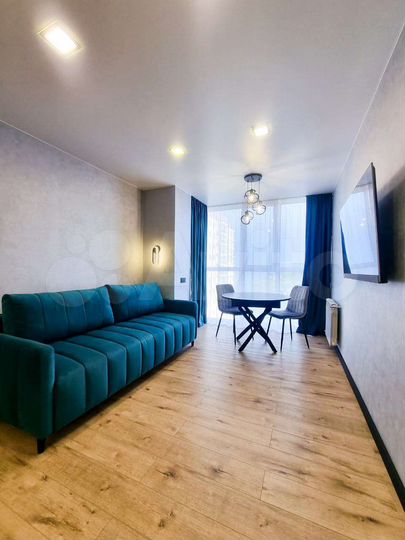 2-к. квартира, 40 м², 21/24 эт.