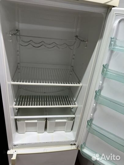 Холодильник snaige 165/60/60