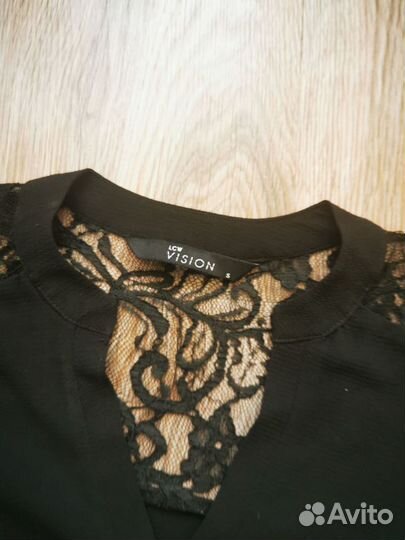 Женская блуза с коротким рукавом ажурная 44р