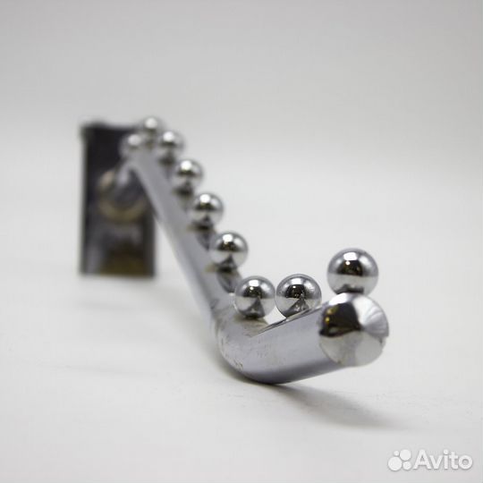 Кронштейн на сетку наклонный изогнутый 9 шариков