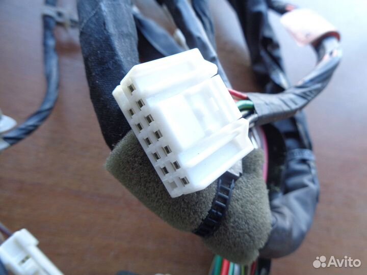 Жгут проводов передней левой двери SsangYong Kyron