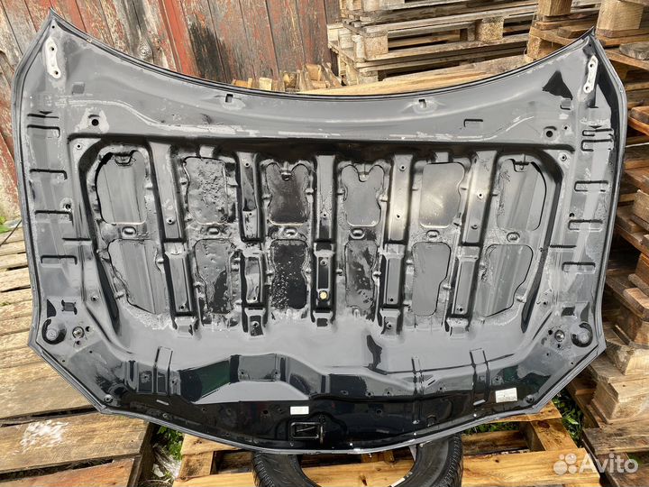 Капот на toyota camry 40