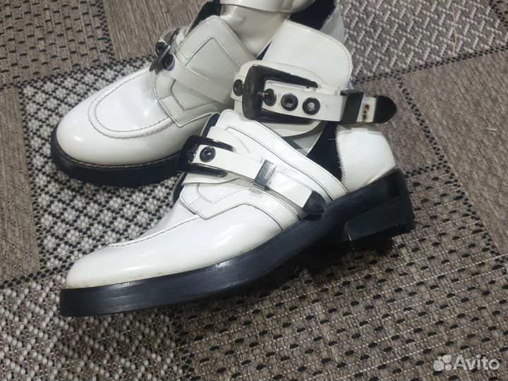 Демисезонные ботинки Balenciaga